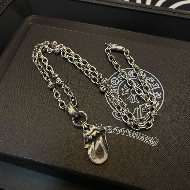 Ch*0me He**ts necklaces